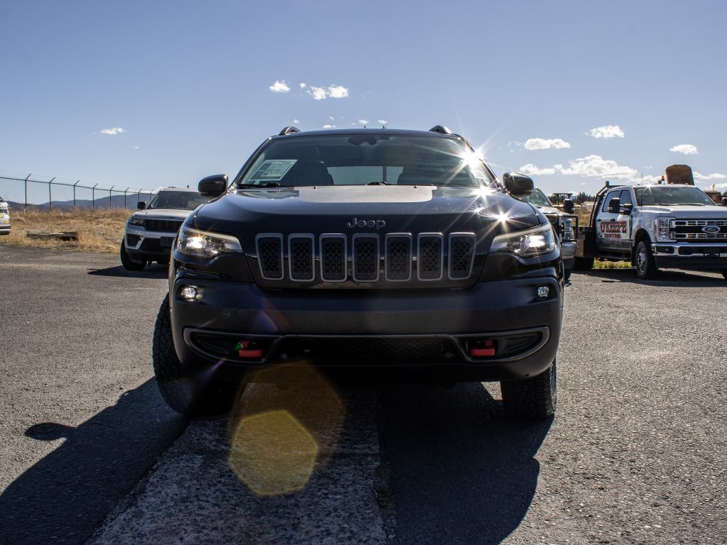 Used 2019 Jeep Cherokee Trailhawk Elite with VIN 1C4PJMBN0KD146387 for sale in Butte, MT