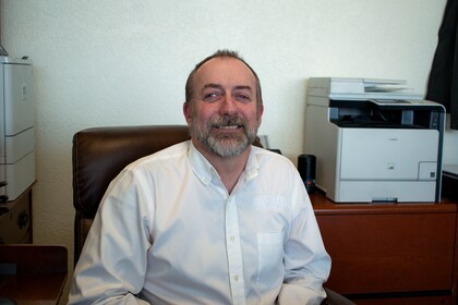Staff member Mike Stracener from ID_ca5e18b90bb8