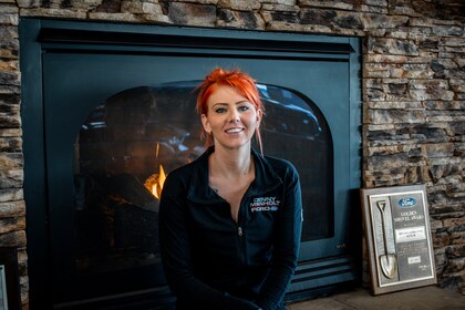 Staff member Nikki Tucker from ID_9ea419556877