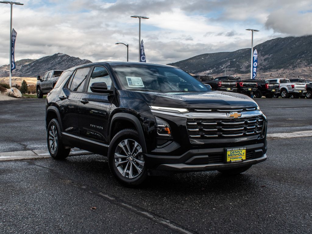 2025 Chevrolet Equinox LT photo 3