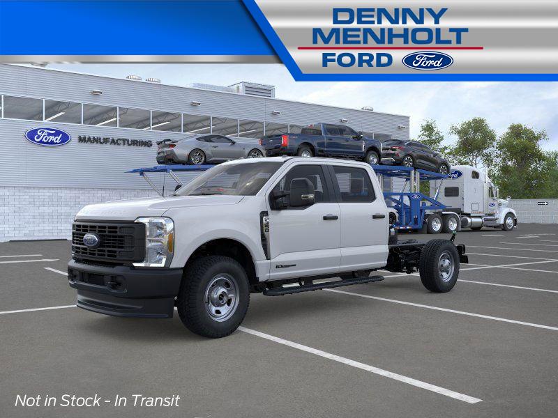 2026 Ford F-350 Super Duty Chassis Cab's photo
