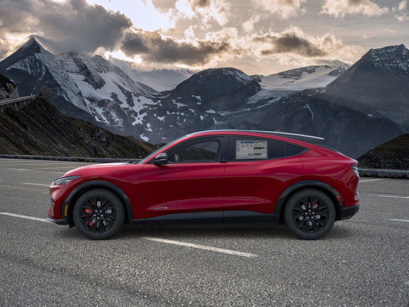 2025 Ford Mustang Mach-E Premium photo 3