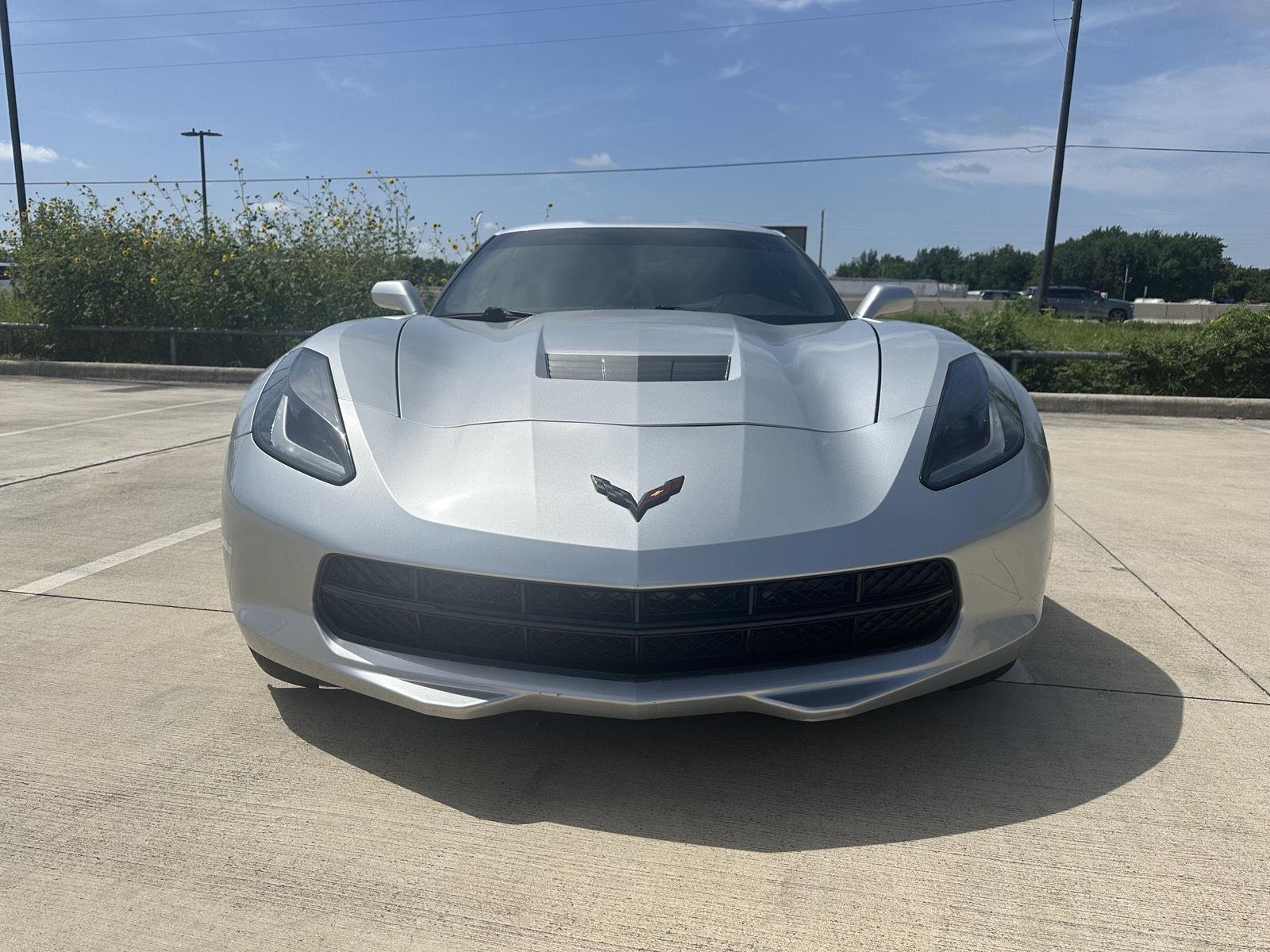 2019 Chevrolet Corvette Stingray Z51 1LT photo 2