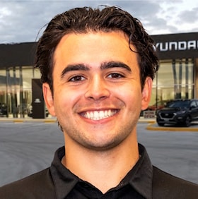 Staff member Justin Aguilar from ID_30b22bba7ebd