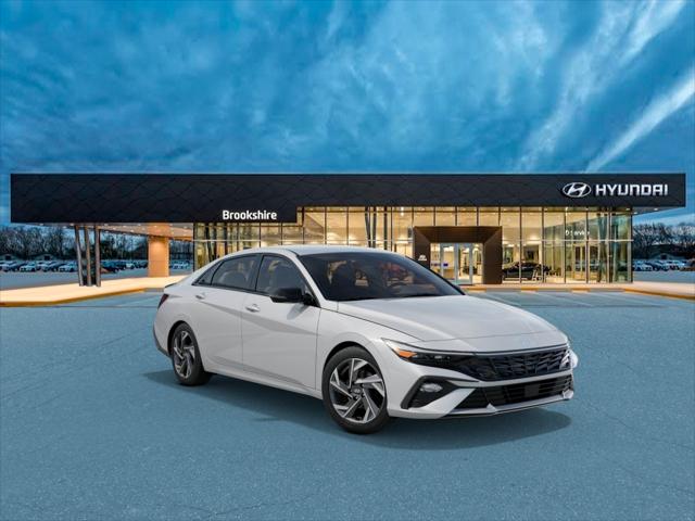 2025 Hyundai Elantra SEL Sport photo 2