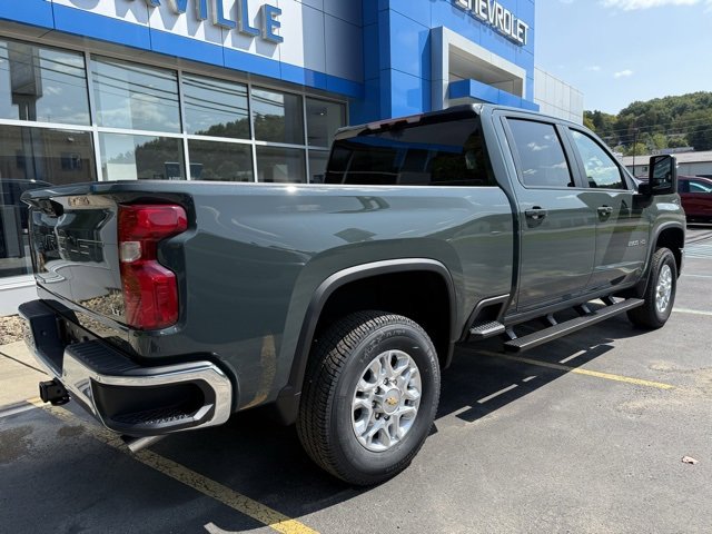 2026 Chevrolet Silverado 2500HD LT photo 3