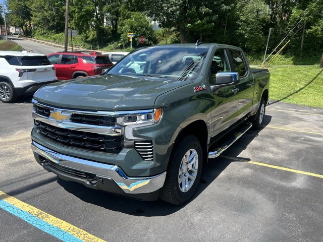 2026 Chevrolet Silverado 1500 LT photo 3