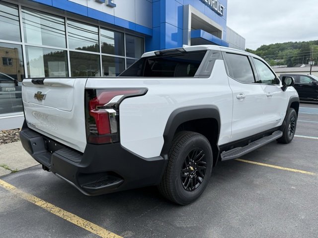 2025 Chevrolet Silverado EV LT photo 4