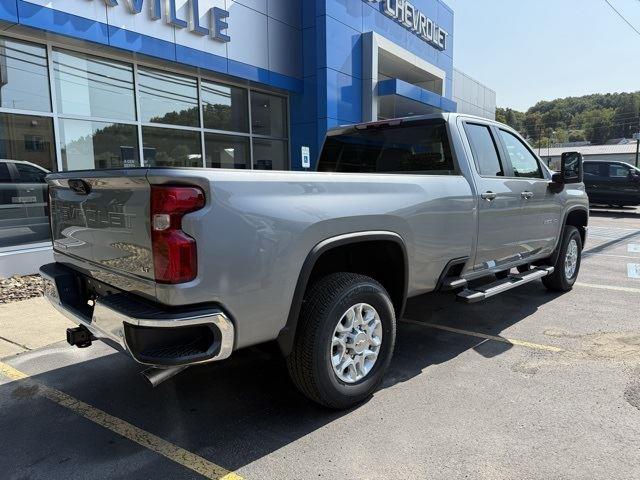 2026 Chevrolet Silverado 2500HD LT photo 4