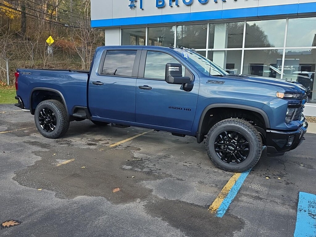 New 2026 Chevrolet Silverado 2500 HD Custom Truck Crew Cab