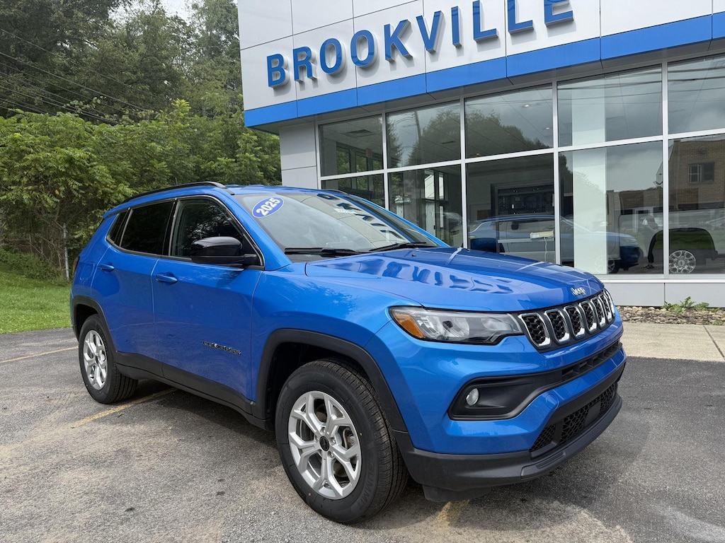 Used 2025 Jeep Compass Latitude