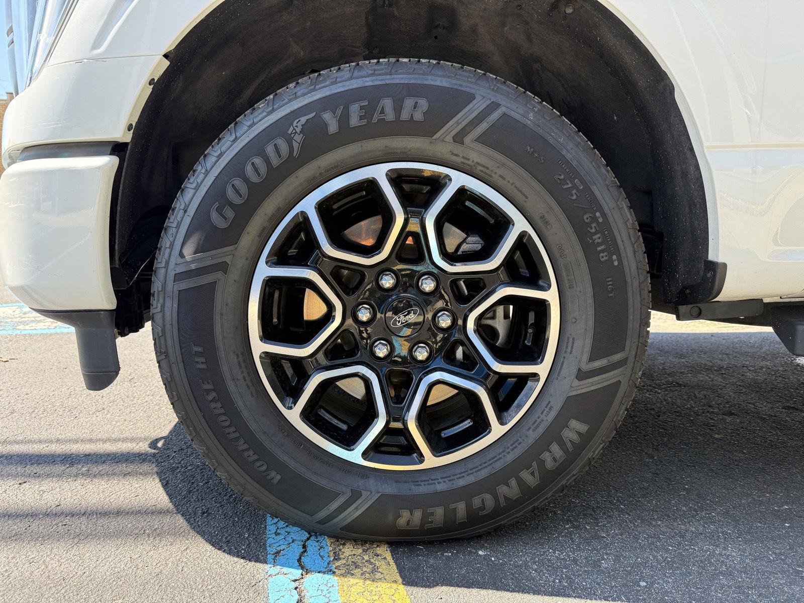 2022 Ford F-150 Lariat - Photo 8