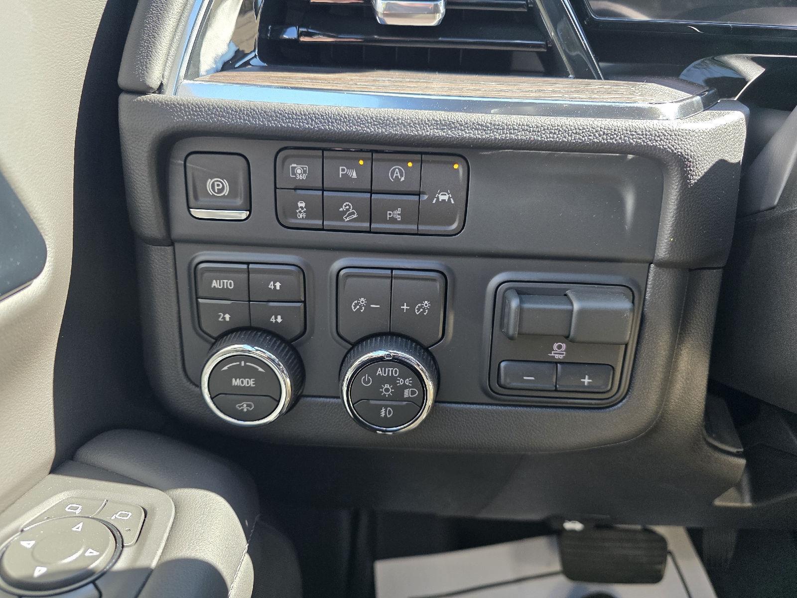 2027 Chevrolet Tahoe Z71 - Photo 16