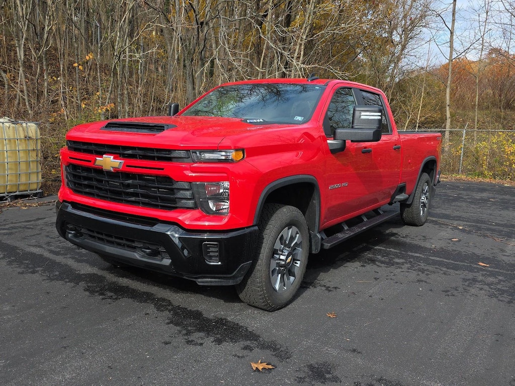 Used 2025 Chevrolet Silverado 2500 HD Custom Truck Crew Cab