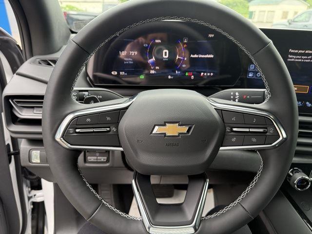 2025 Chevrolet Silverado EV LT - Photo 10