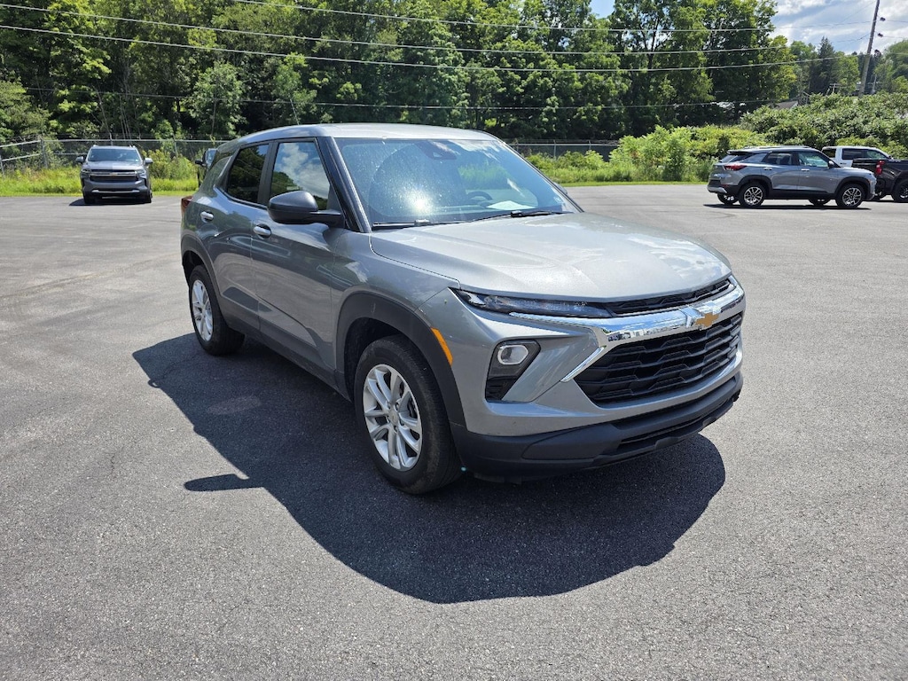 Used 2025 Chevrolet Trailblazer LS SUV