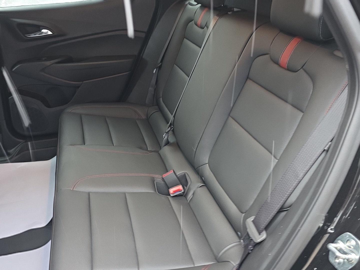 2025 Chevrolet Trax RS - Photo 18