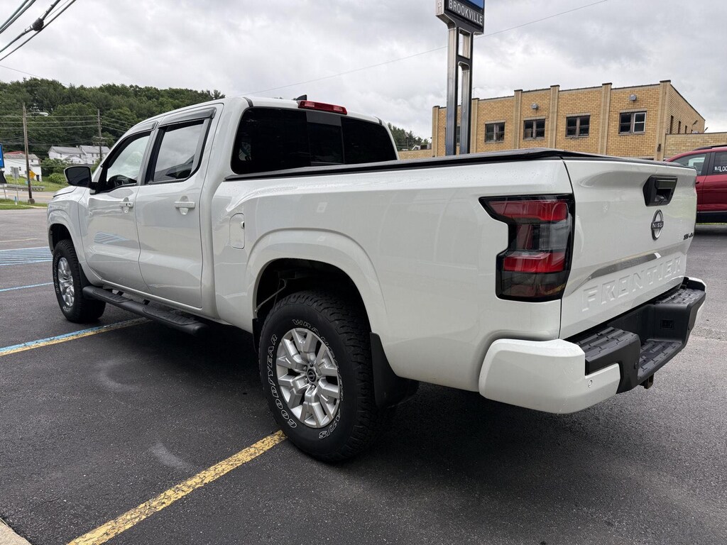 Used 2023 Nissan Frontier SV