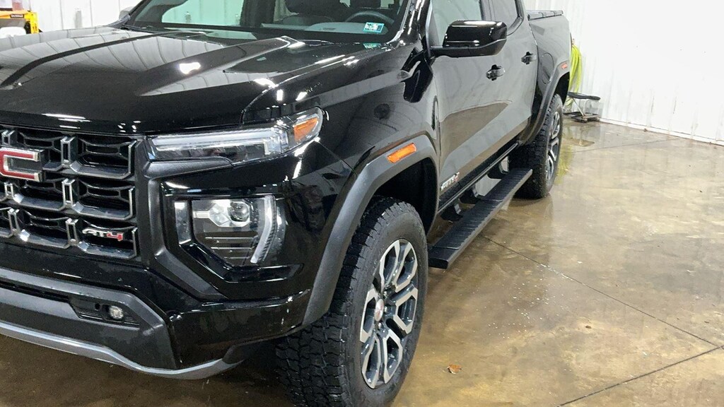 Used 2024 GMC Canyon AT4 Truck