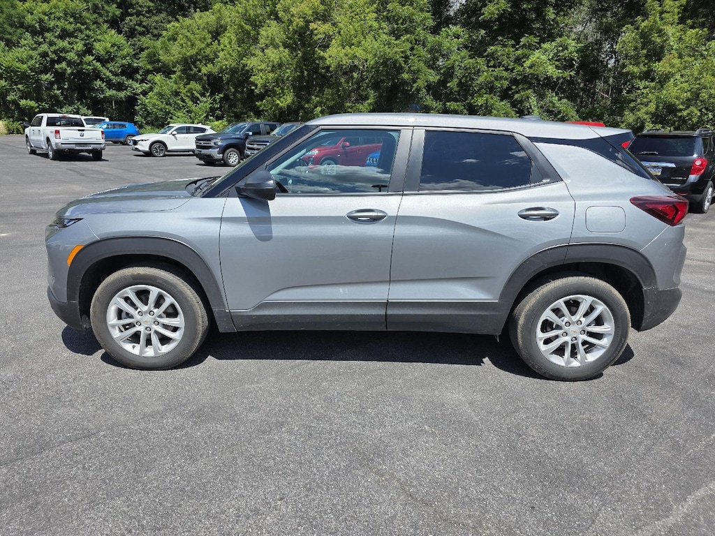 Used 2025 Chevrolet Trailblazer LS SUV