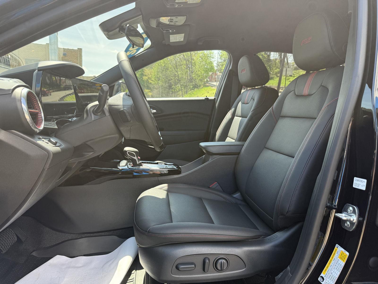 2025 Chevrolet Trax RS - Photo 8