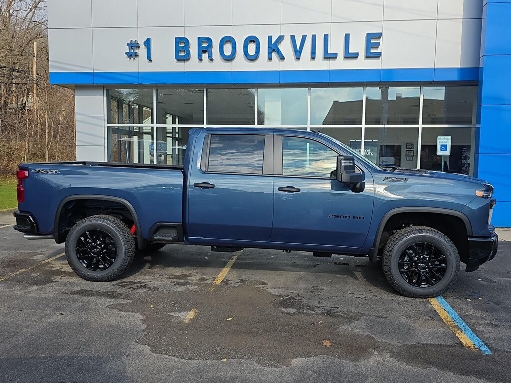 New 2026 Chevrolet Silverado 2500 HD Custom Truck Crew Cab