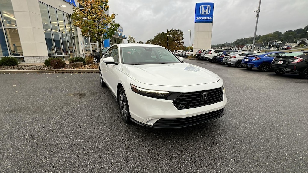 Used 2023 Honda Accord Sedan EX