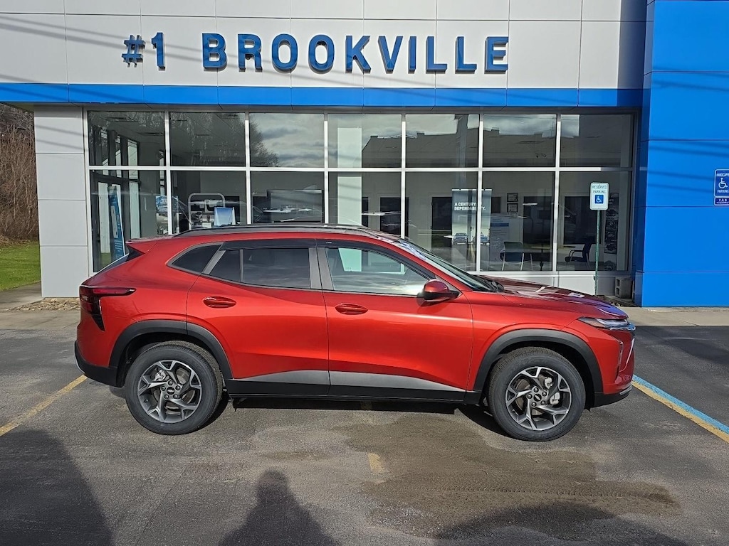 Used 2024 Chevrolet Trax LT SUV