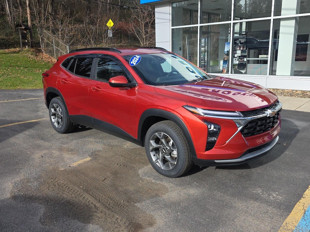 Used 2024 Chevrolet Trax LT SUV