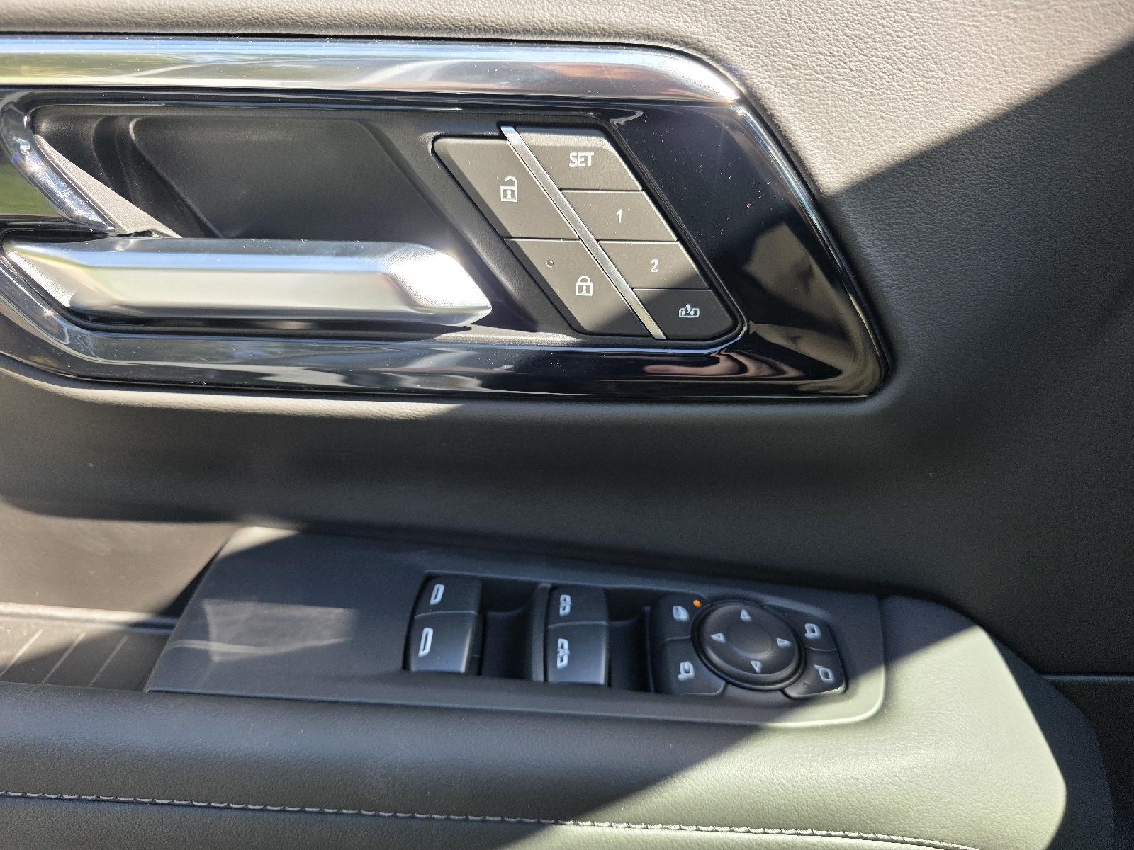 2027 Chevrolet Tahoe Z71 - Photo 17