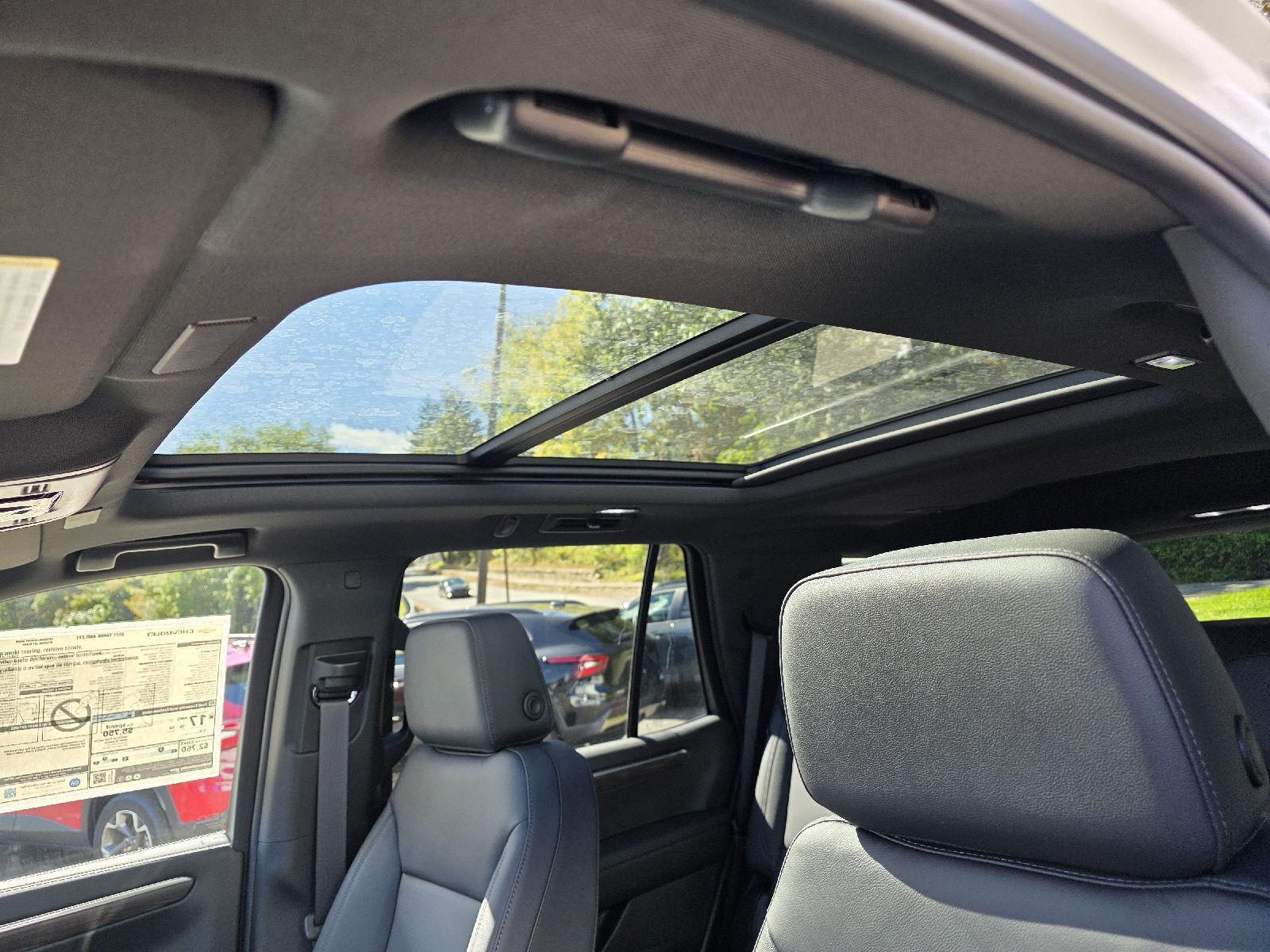 2027 Chevrolet Tahoe Z71 - Photo 19