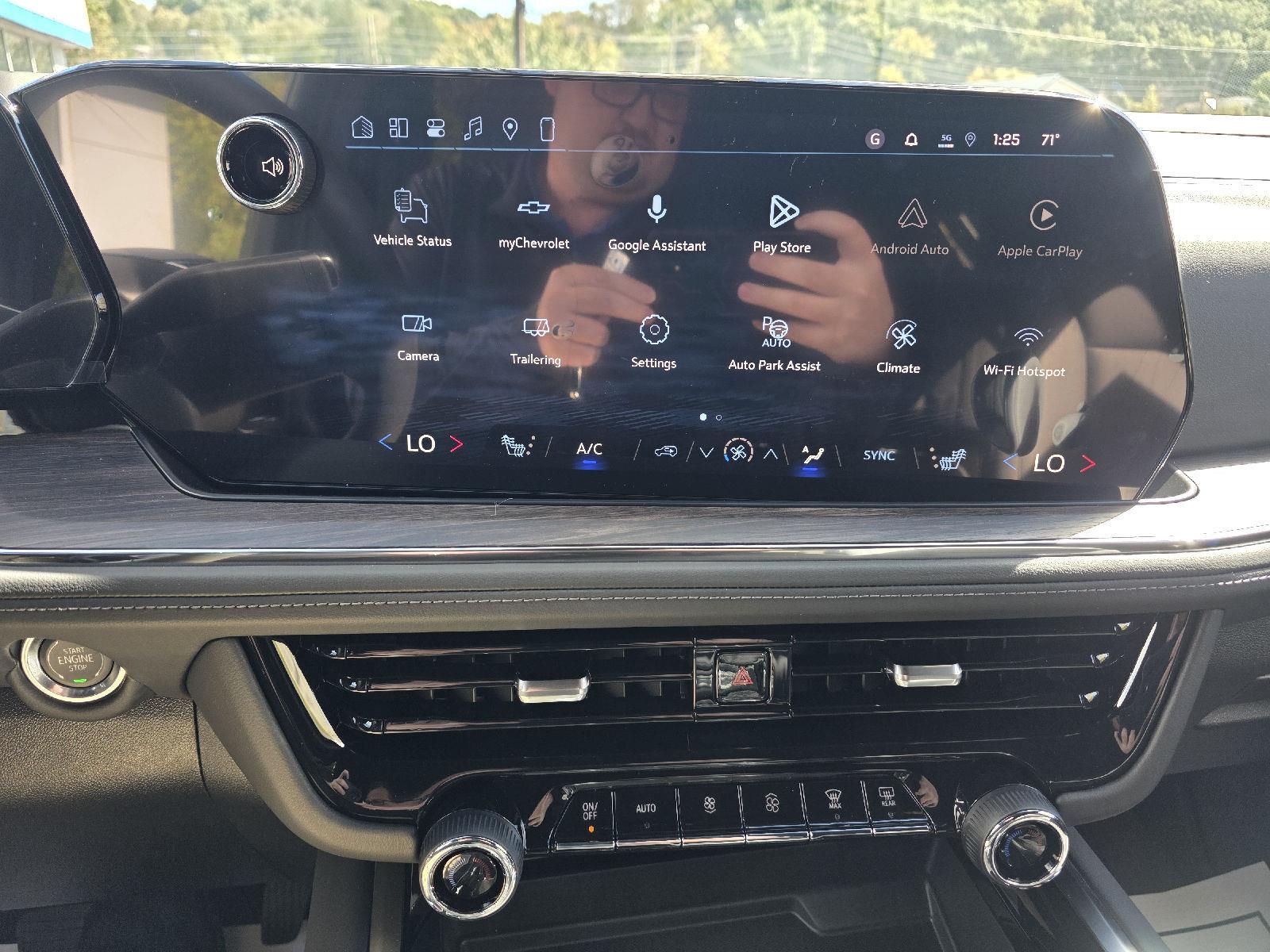 2027 Chevrolet Tahoe Z71 - Photo 14