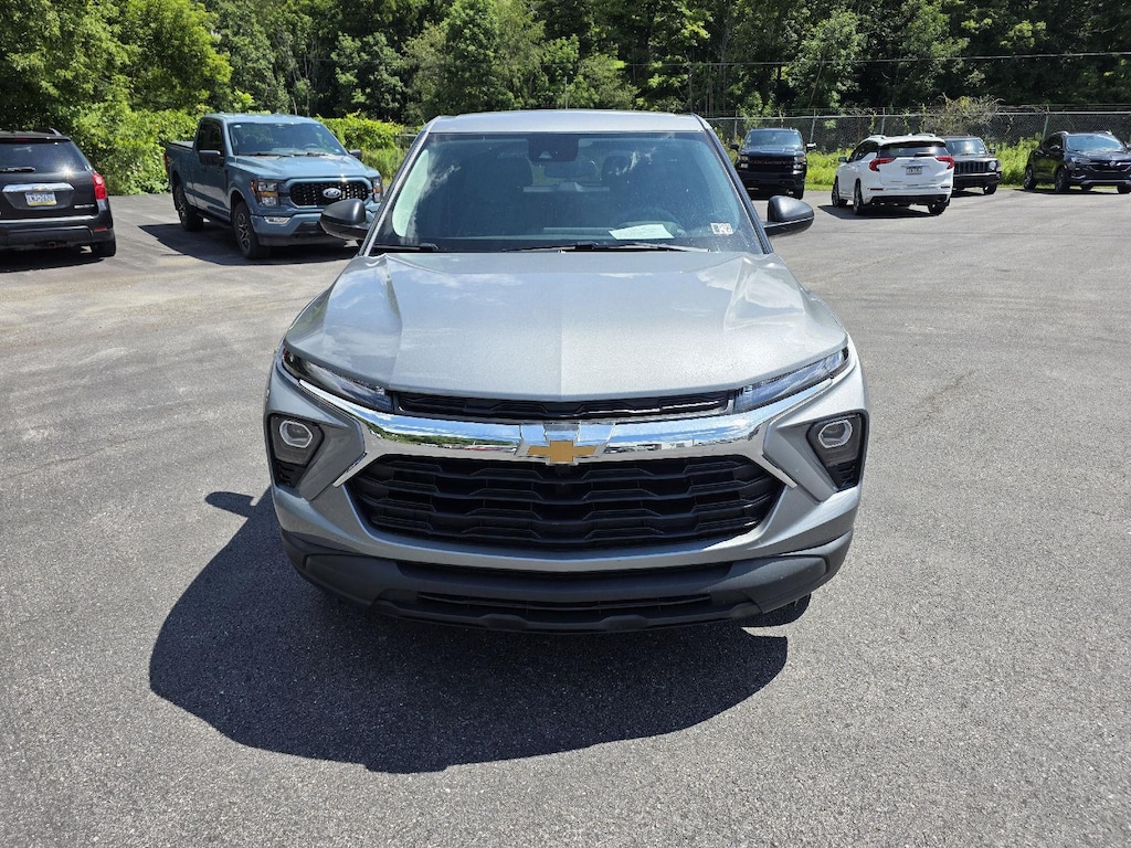 Used 2025 Chevrolet Trailblazer LS SUV