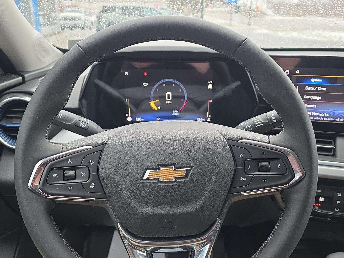2025 Chevrolet Trax LT - Photo 10