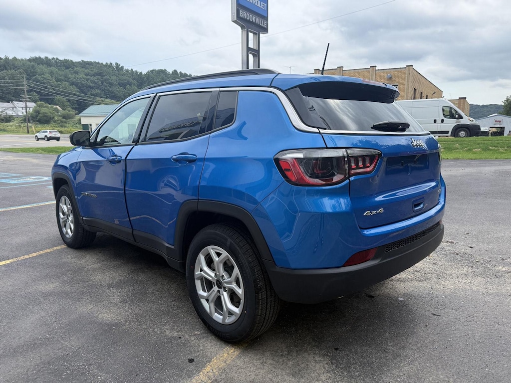 Used 2025 Jeep Compass Latitude