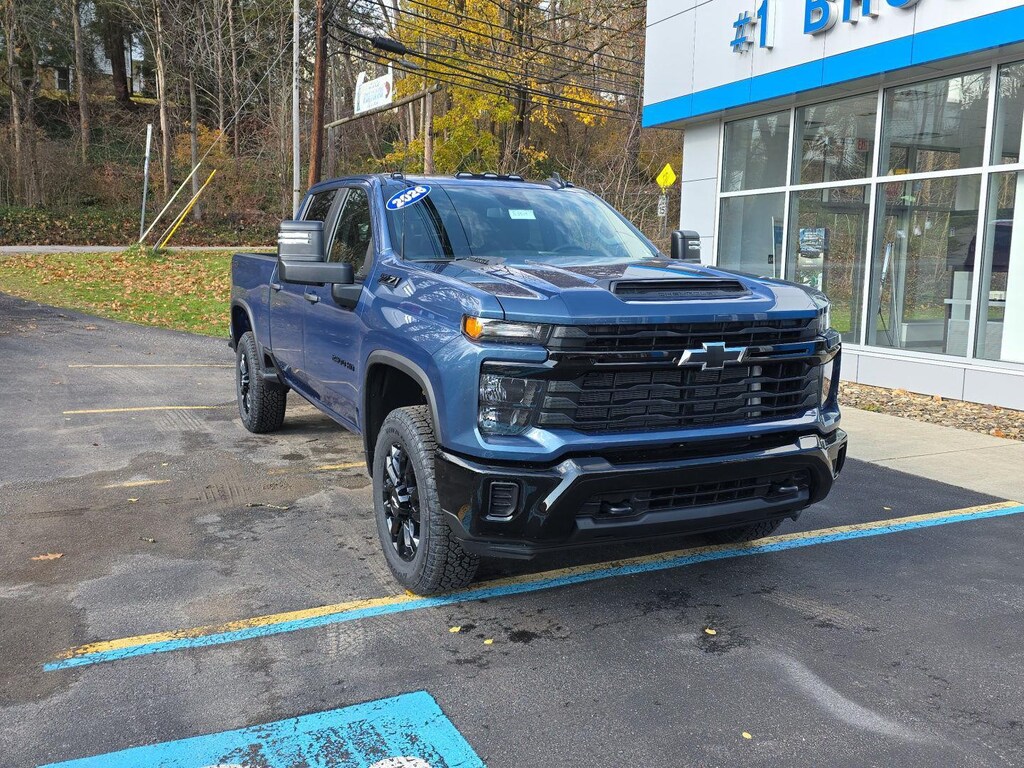 New 2026 Chevrolet Silverado 2500 HD Custom Truck Crew Cab