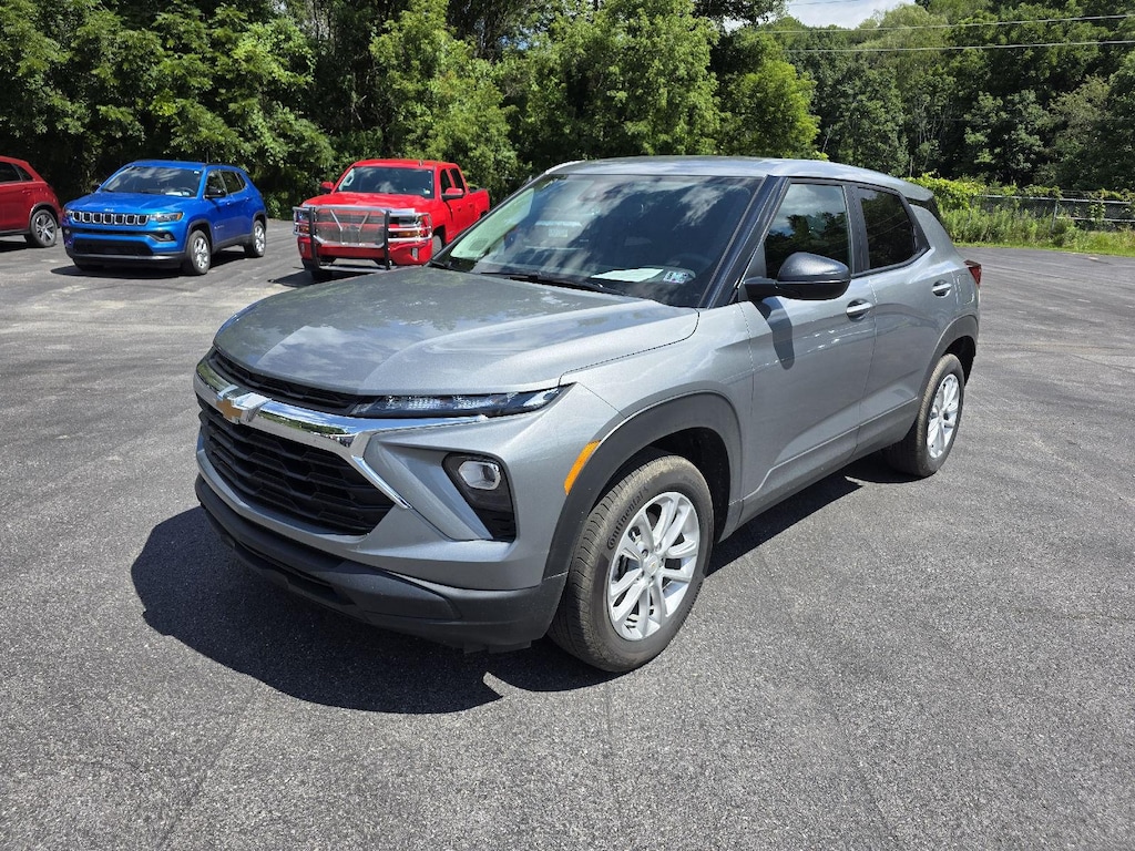 Used 2025 Chevrolet Trailblazer LS SUV