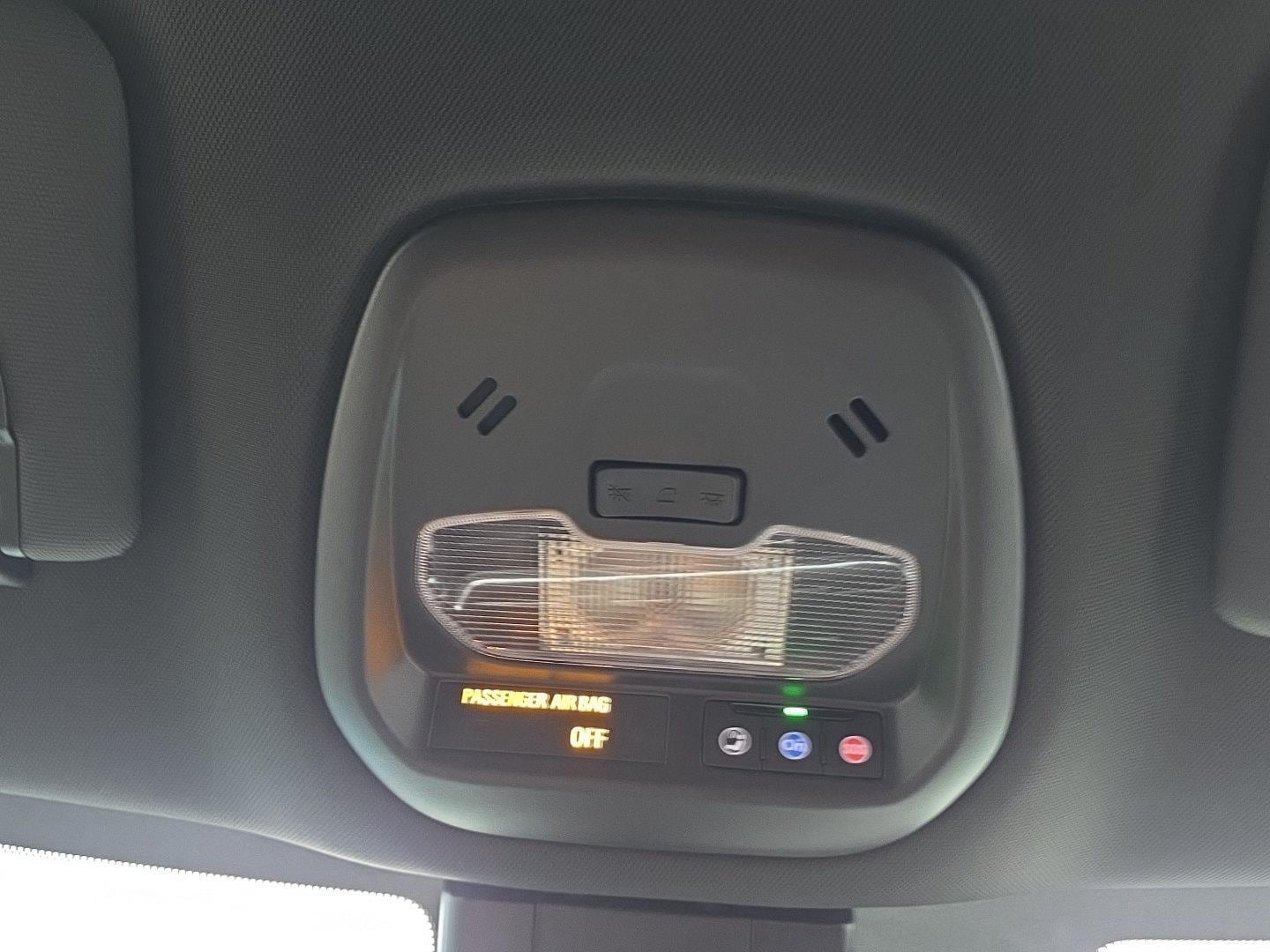 2025 Chevrolet Trax RS - Photo 16