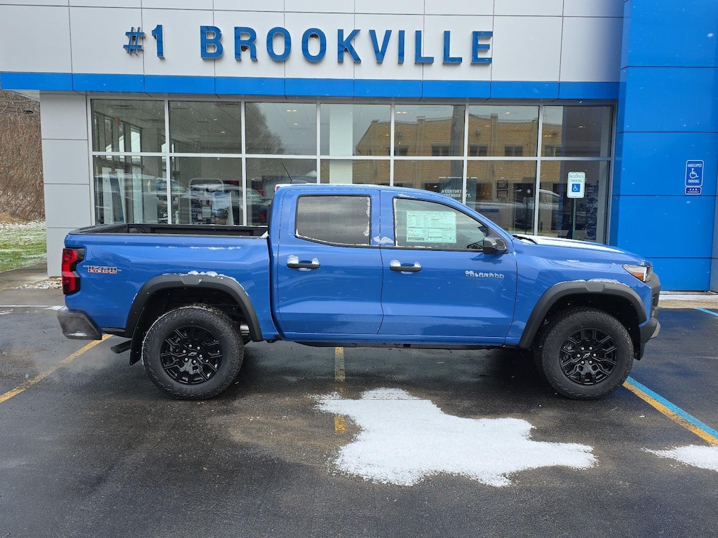 New 2025 Chevrolet Colorado Trail Boss Truck Crew Cab