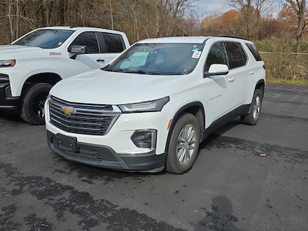 2023 Chevrolet Traverse LT Cloth w/1LT SUV