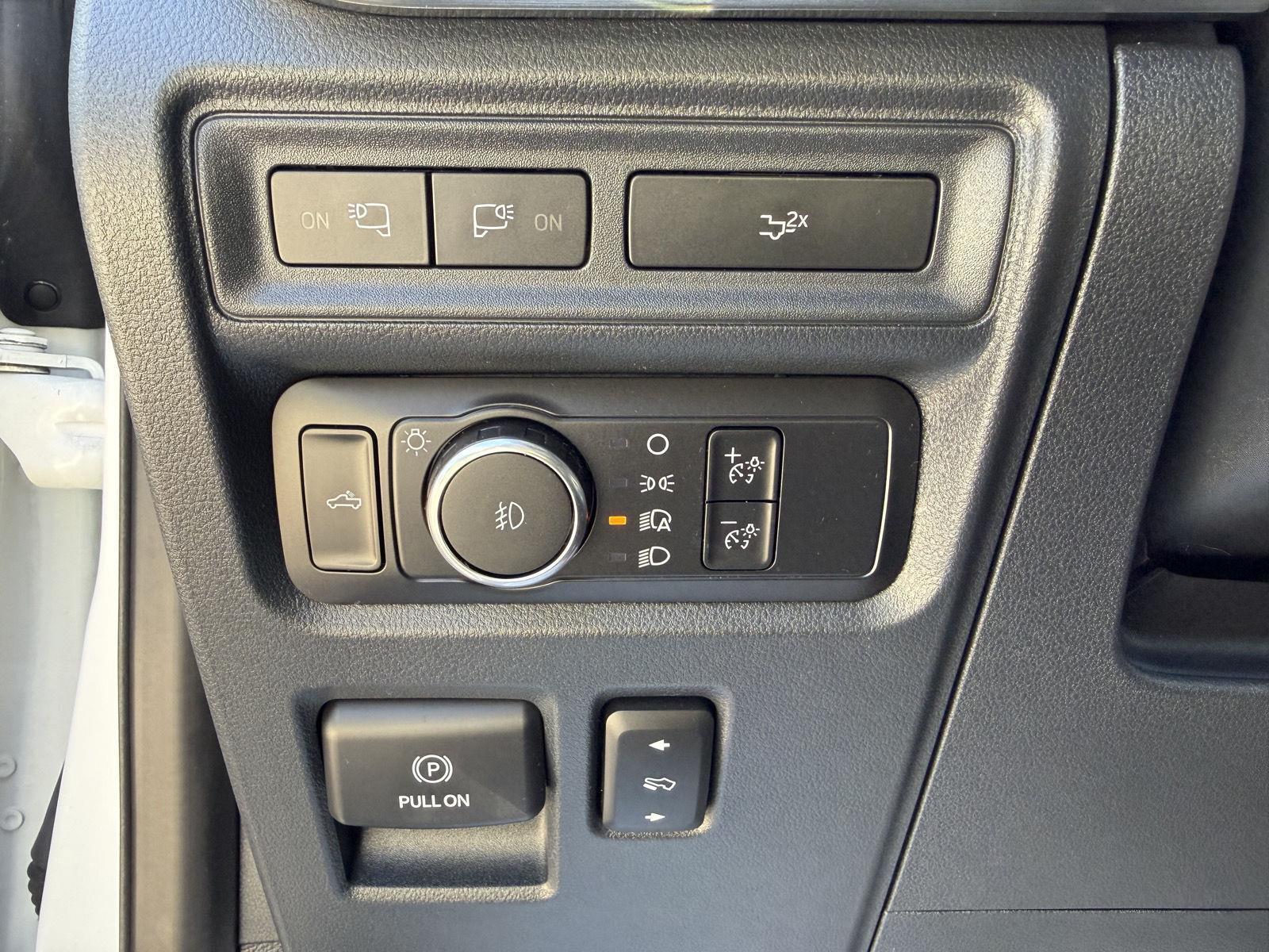 2022 Ford F-150 Lariat - Photo 12