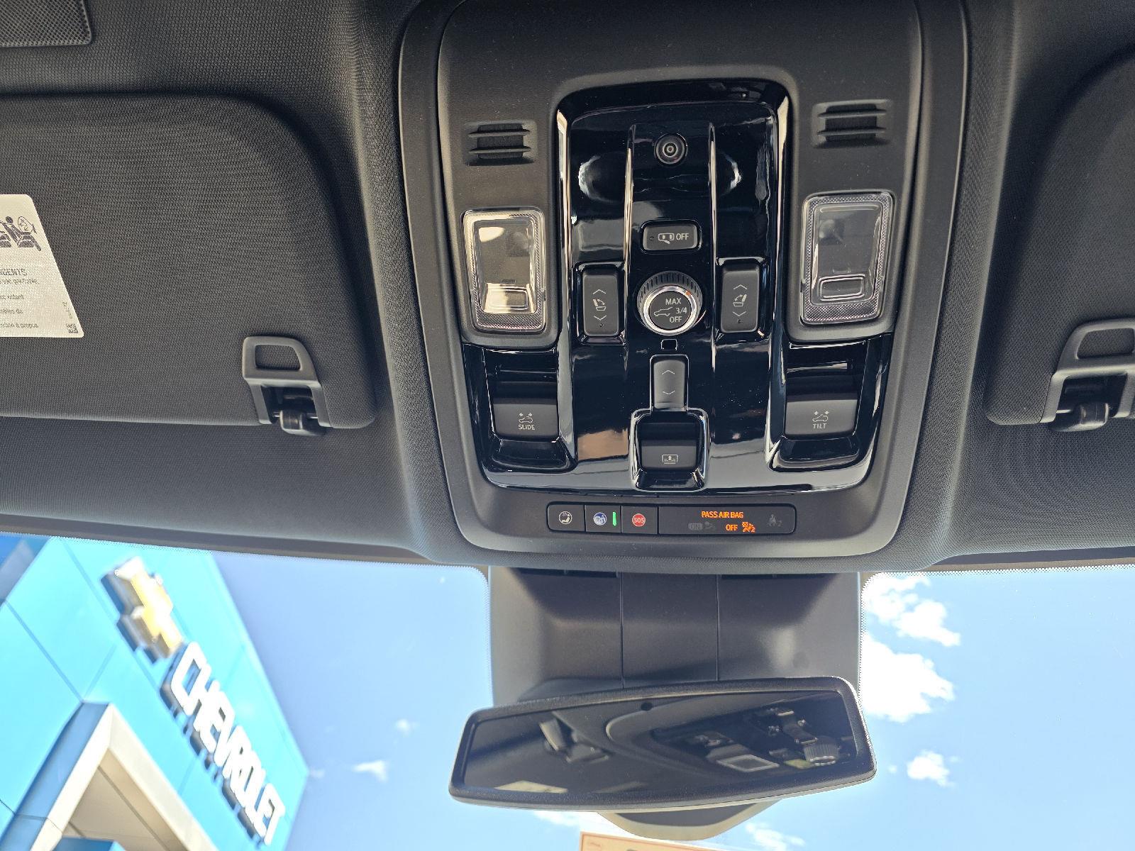 2027 Chevrolet Tahoe Z71 - Photo 15