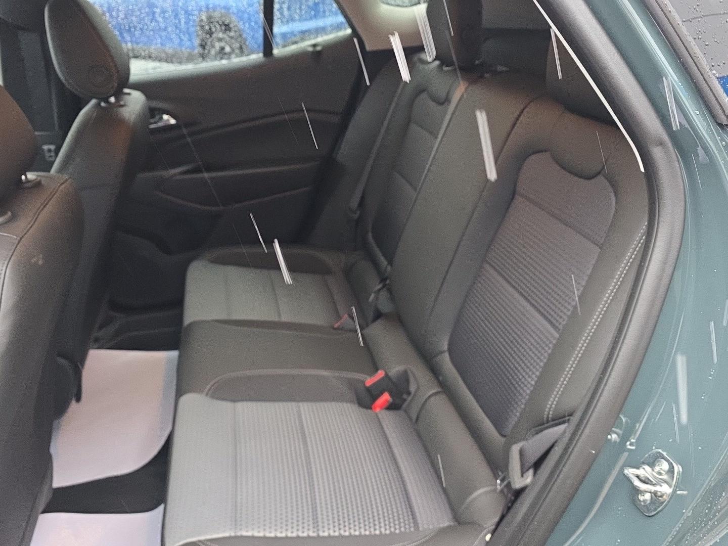 2025 Chevrolet Trax LT - Photo 20