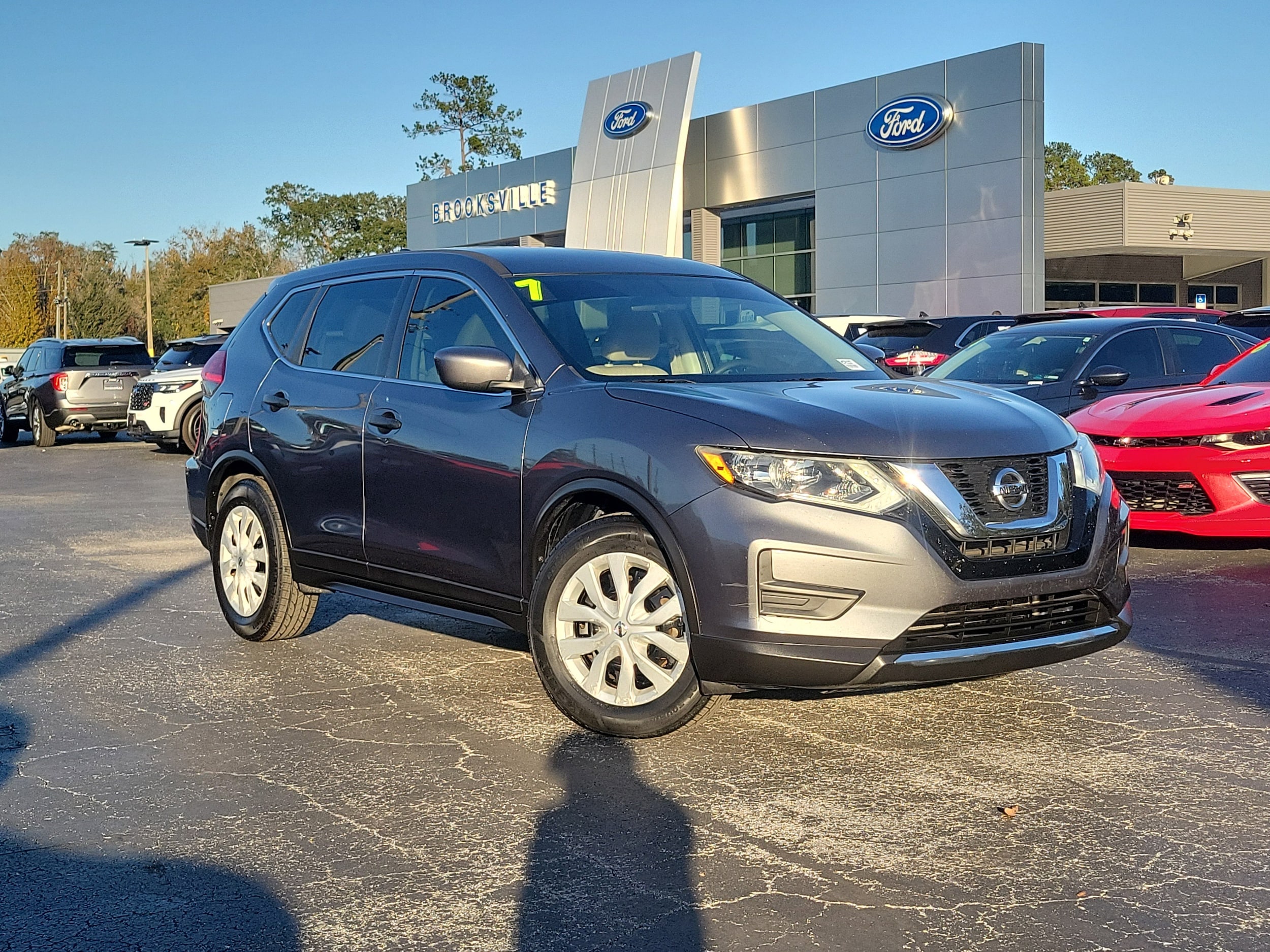 2017 Nissan Rogue S's photo