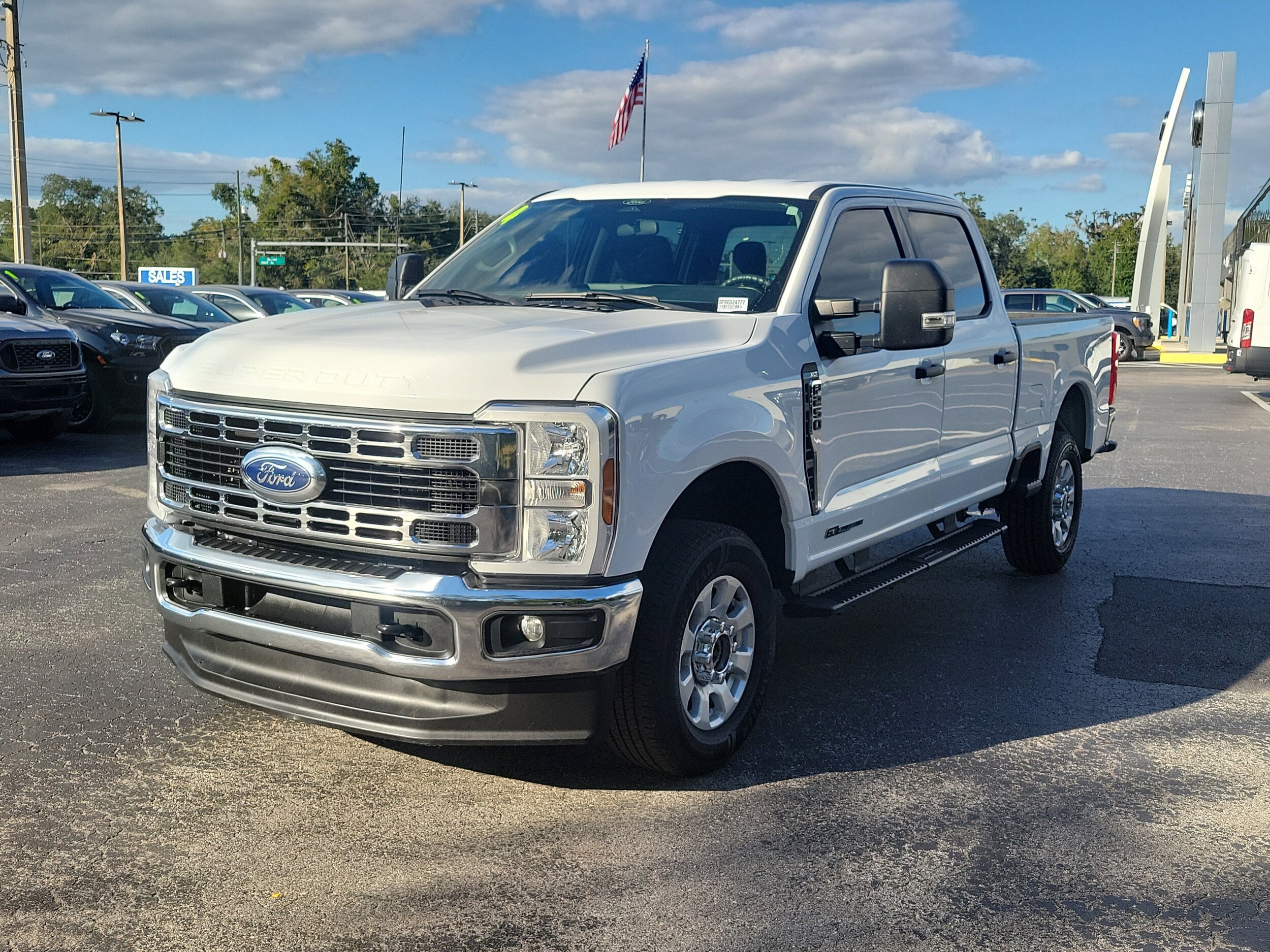 2024 Ford F-250 XLT photo 3