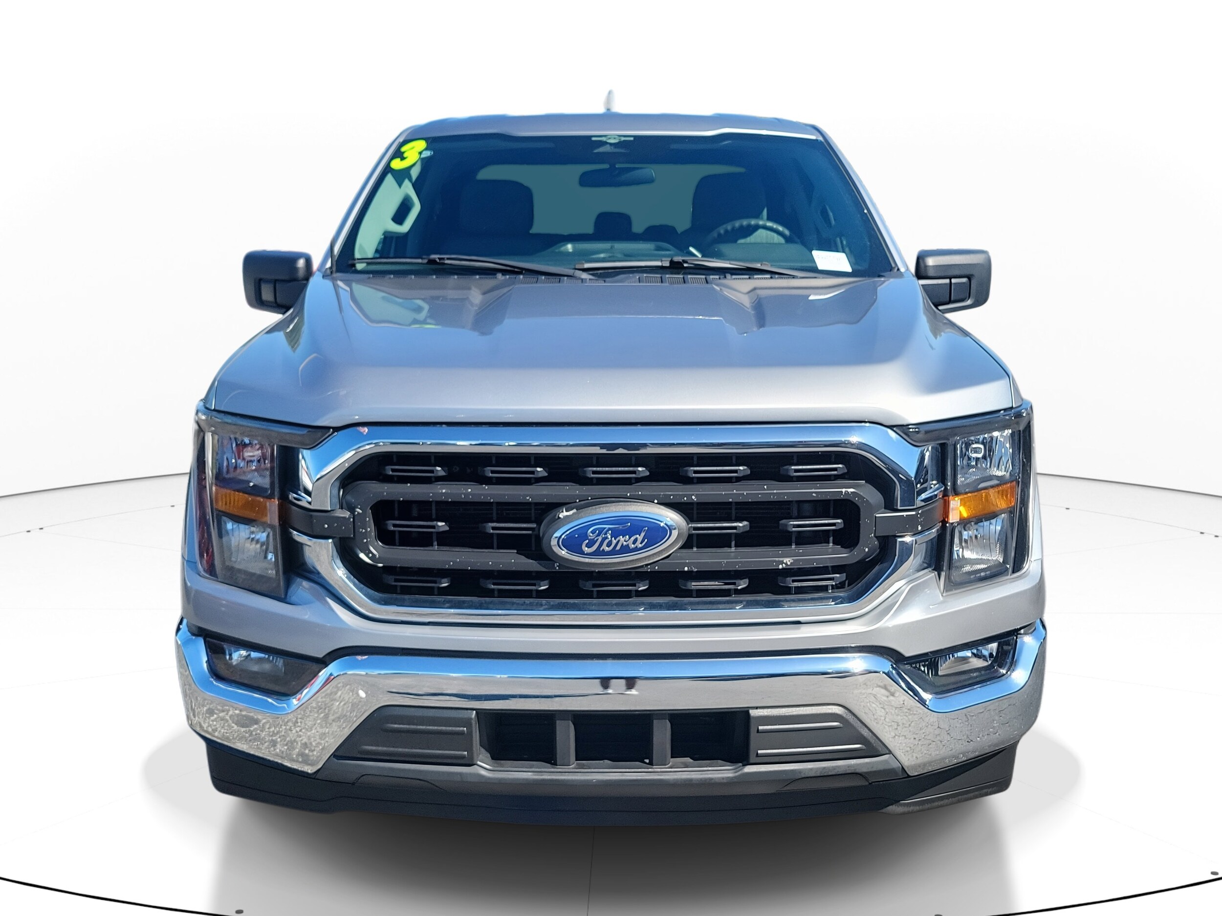 2023 Ford F-150 XLT photo 2