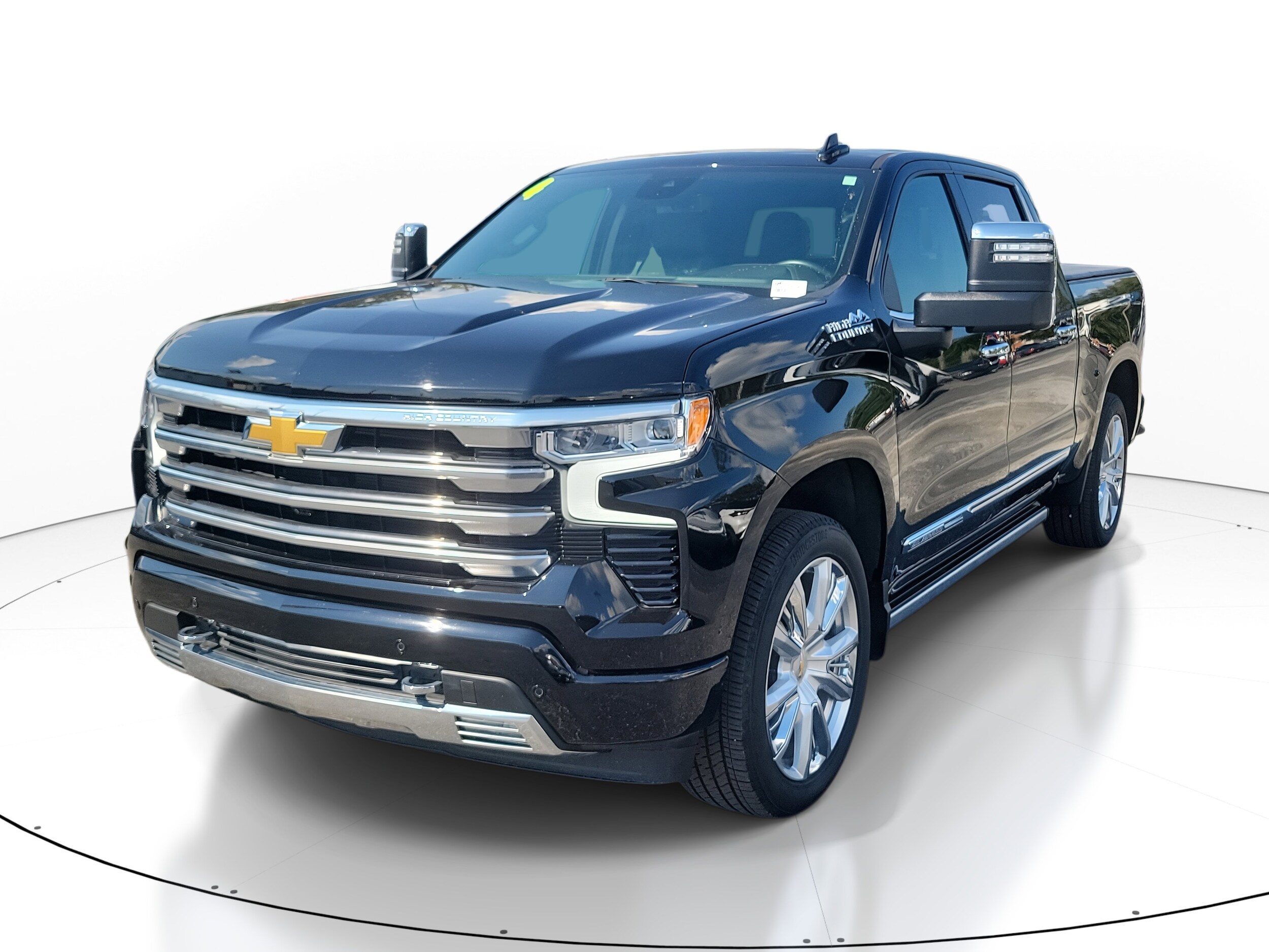 2024 Chevrolet Silverado 1500 High Country photo 3