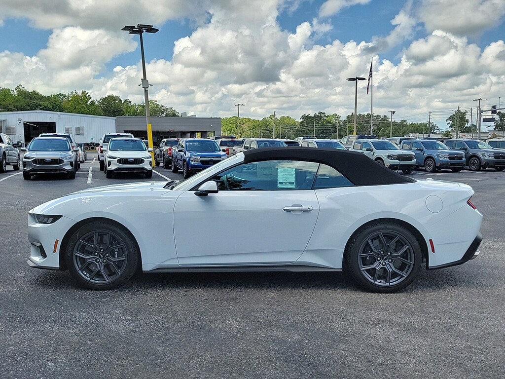 New 2024 Ford Mustang For Sale at Brooksville Ford VIN 1FAGP8UH3R5132104