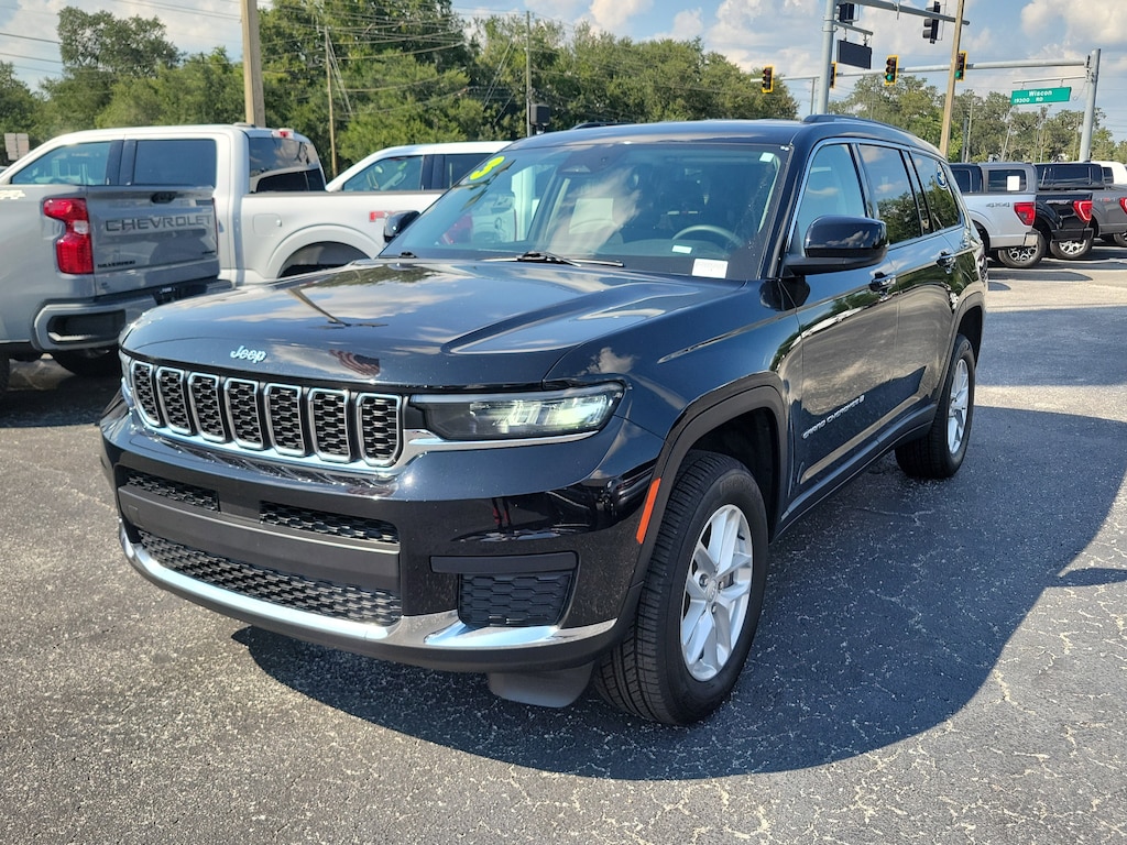 Used 2023 Jeep Grand Cherokee L Laredo SUV