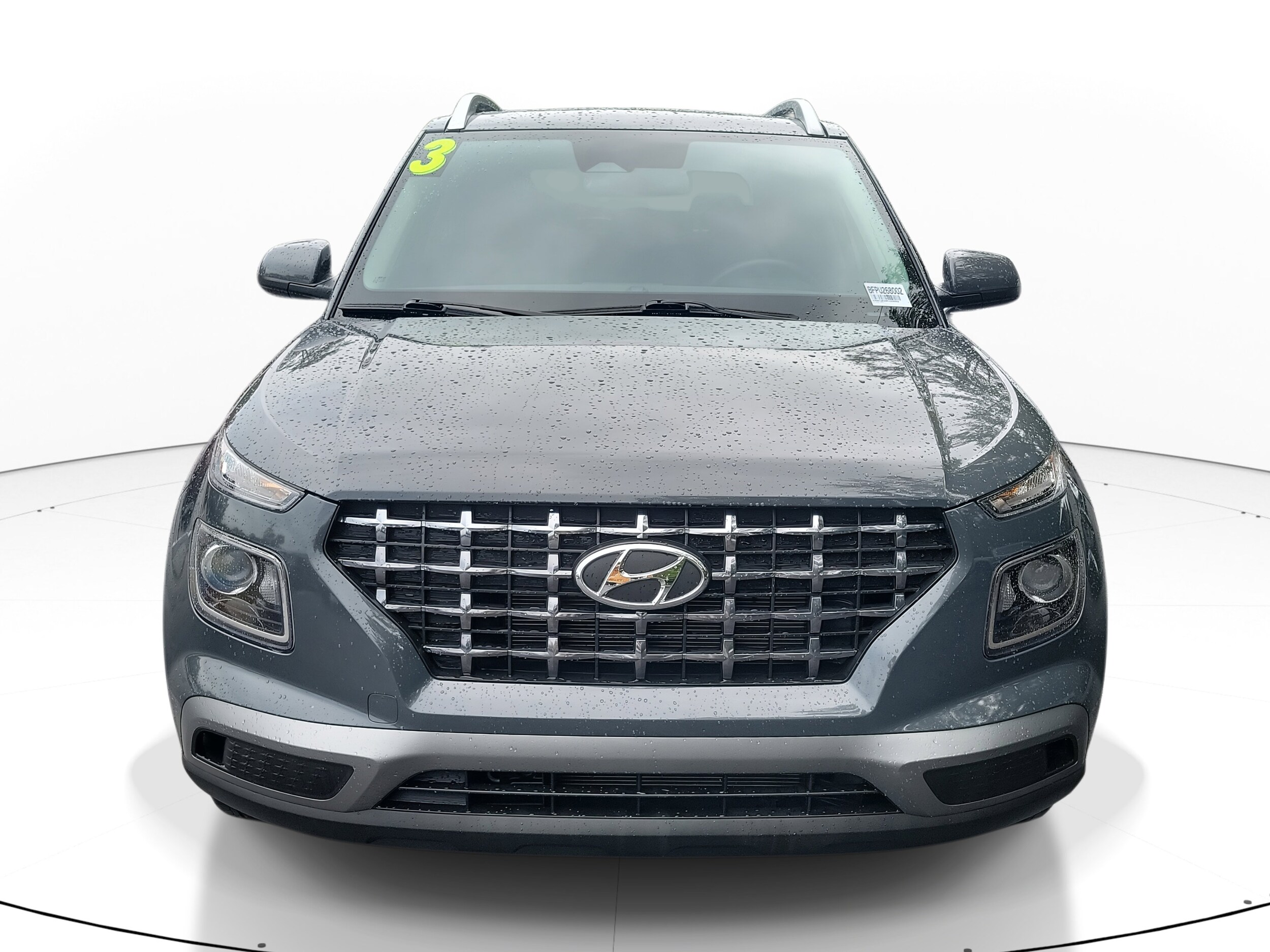 2023 Hyundai Venue SEL photo 2